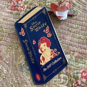 NWT Bésame Snow White Makeup Pouch